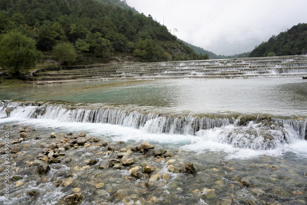 Fototapeta premium Beautiful Blue Moon Valley in Jade Dragon Snow Mountain, Lijiang Yunnan China