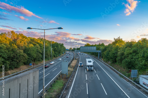 Cuadro en lienzo A1(M) motorway near Hatfield junction at sunset. United Kingdom