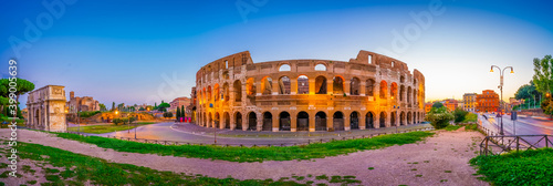 Photography Morning panorama of Colosseum and Constantine arch in Rome, Italy