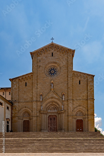 Die Kathedrale Santi Pietro e Donato in Arezzo in der Toskana in Italien 