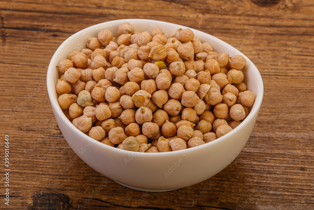 Vegan cuisine - Dry chickpea heap Vegan cuisine - Dry chickpea heap