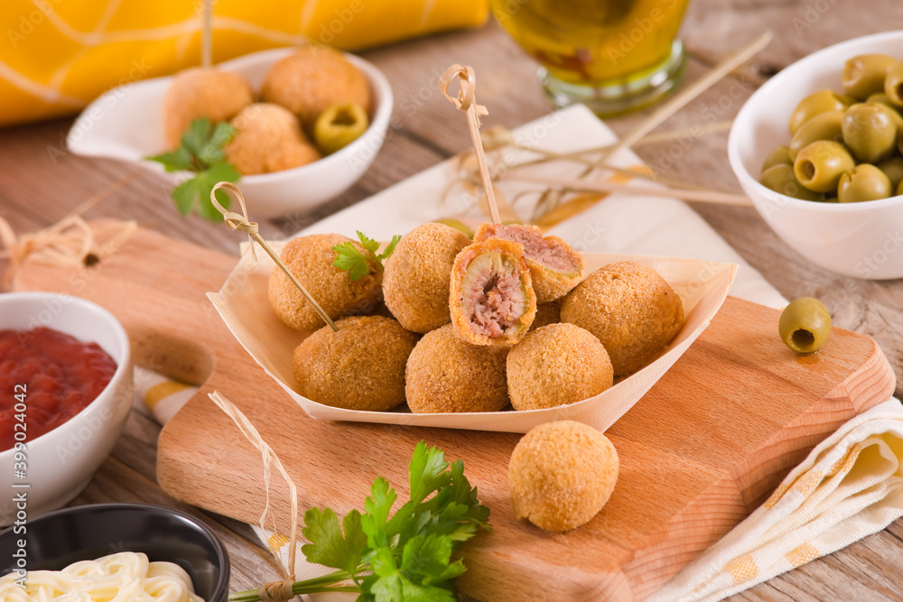 Ascoli stuffed olives.
