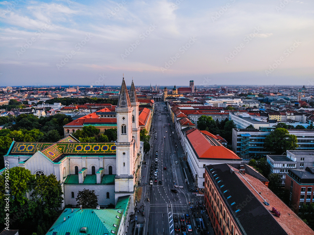München Luftbild Panorama Ludwigstrasse
