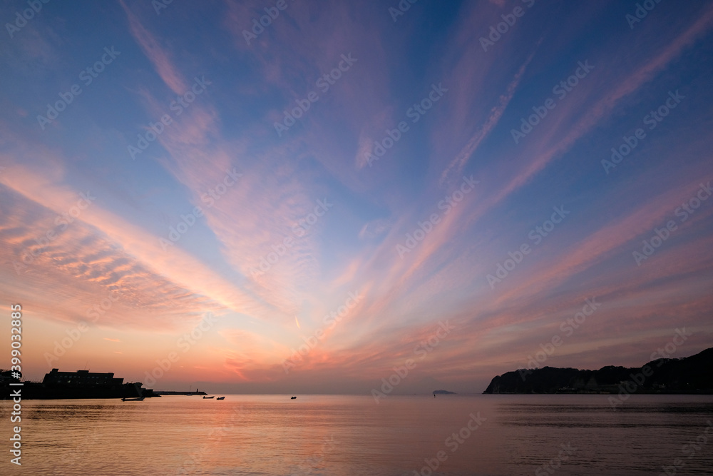 神奈川県逗子海岸の夕日