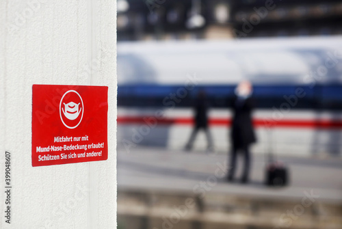 Maskenpflicht in Zügen der Deutschen Bahn und an Bahnhöfen
