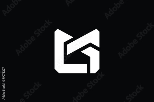 ML logo letter design on luxury background. LM logo monogram initials letter concept. ML icon logo design. LM elegant and Professional letter icon design on black background. M L ML LM