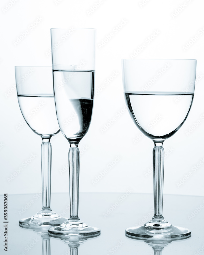 glasses of watter glasses of watter