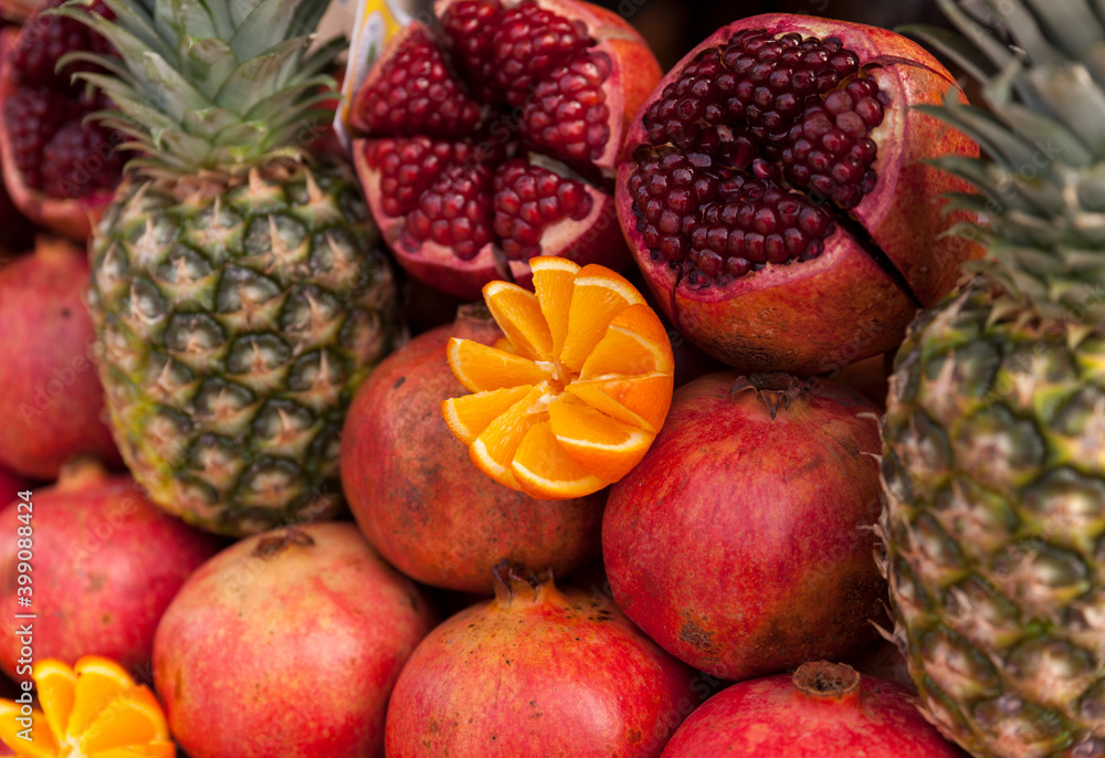 Oranges,pomegranate and pineapple in the street market in Istanbul.Fresh fruits for fresh juice
Oranges,pomegranate and pineapple in the street market in Istanbul.Fresh fruits for fresh juice
