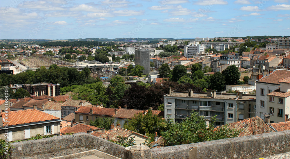 Angoulême - Sur les Remparts