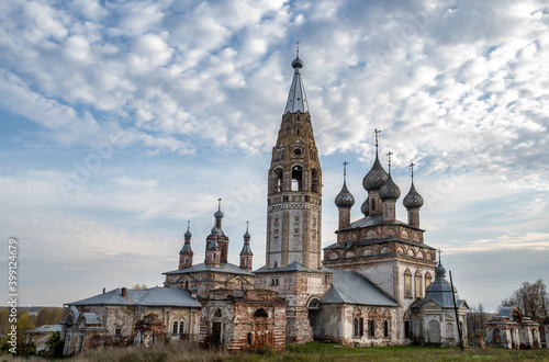 An old rural temple in need of restoration.