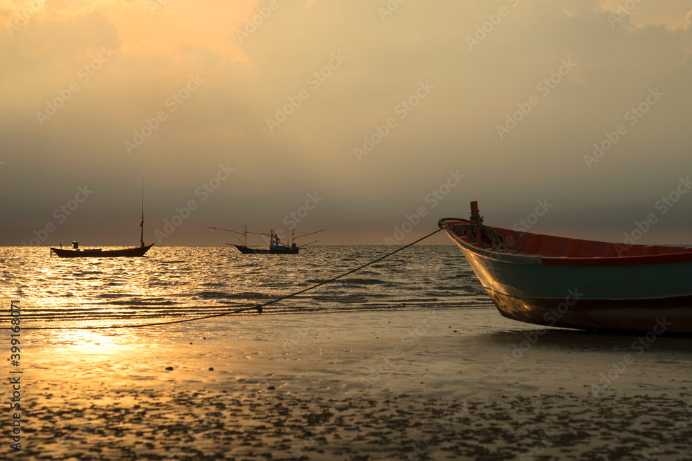 Naklejka premium boat on the beach