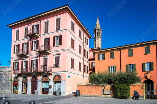 Fototapeta Naklejka Na Ścianę i Meble -  Colorful street view in Lecco City