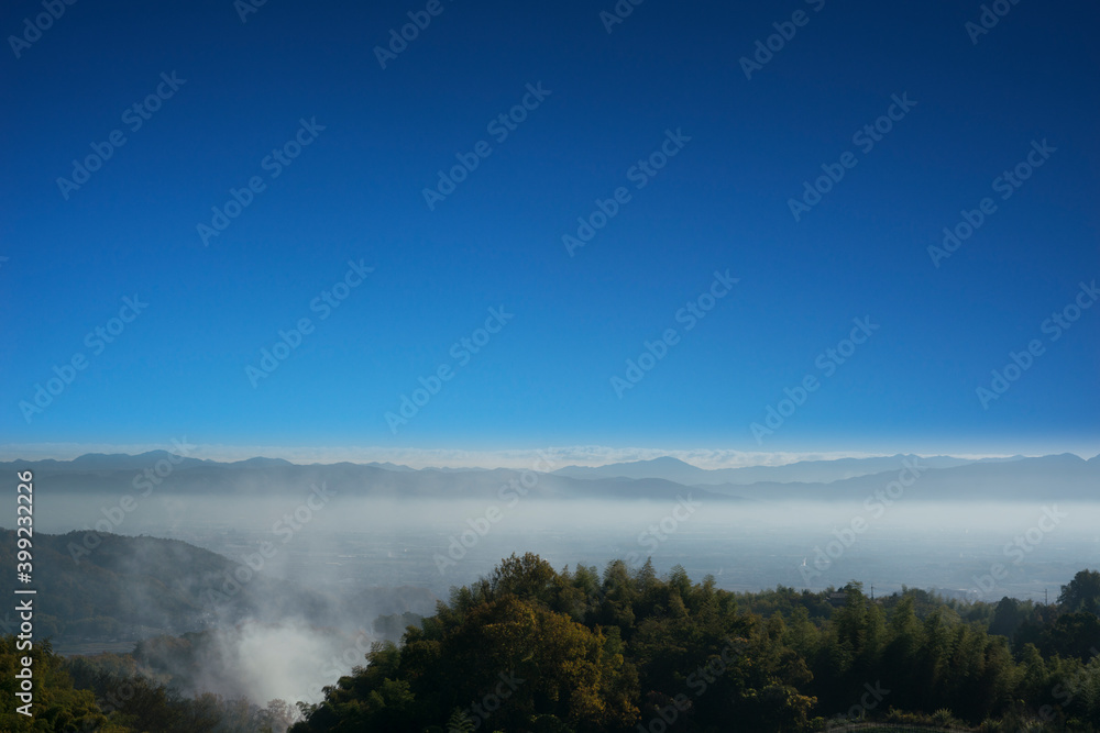 雲海湧く奈良盆地