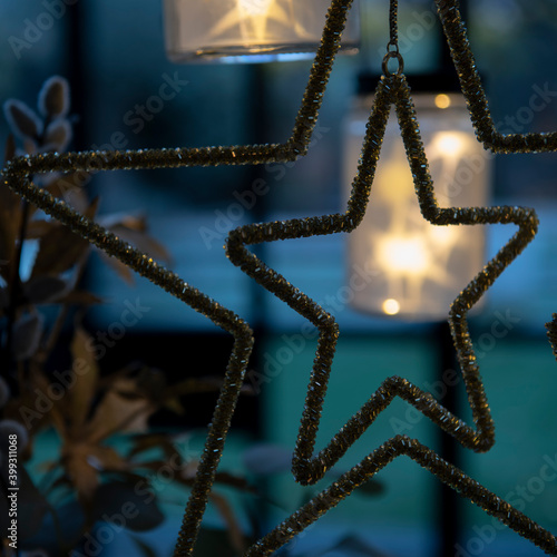 Christmas Decorations in London apartment © Harriet
