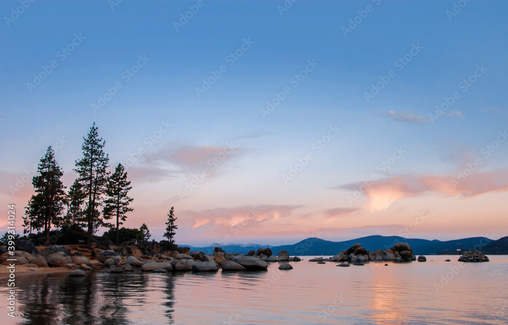 512-29 Lake Tahoe Sunrise Light