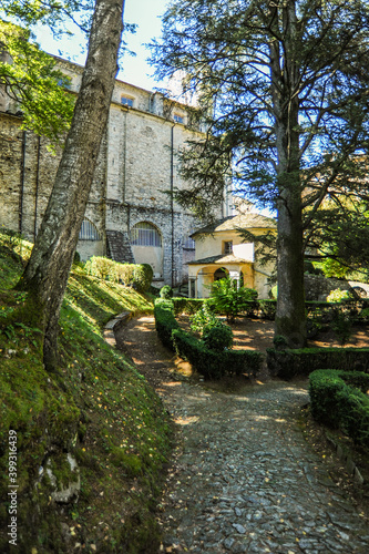 In the 15th century, due to the invasion of the Turks, the pilgrimage to the Holy Land was interrupted. Therefore, a complex of chapels arose in Piedmont, telling about the shrines of Palestine 