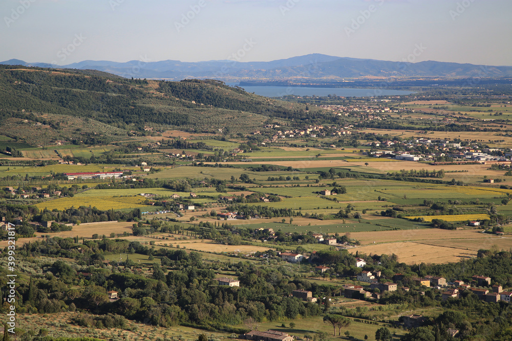 Obraz premium Landscape view from the hill of Cortona, Italy