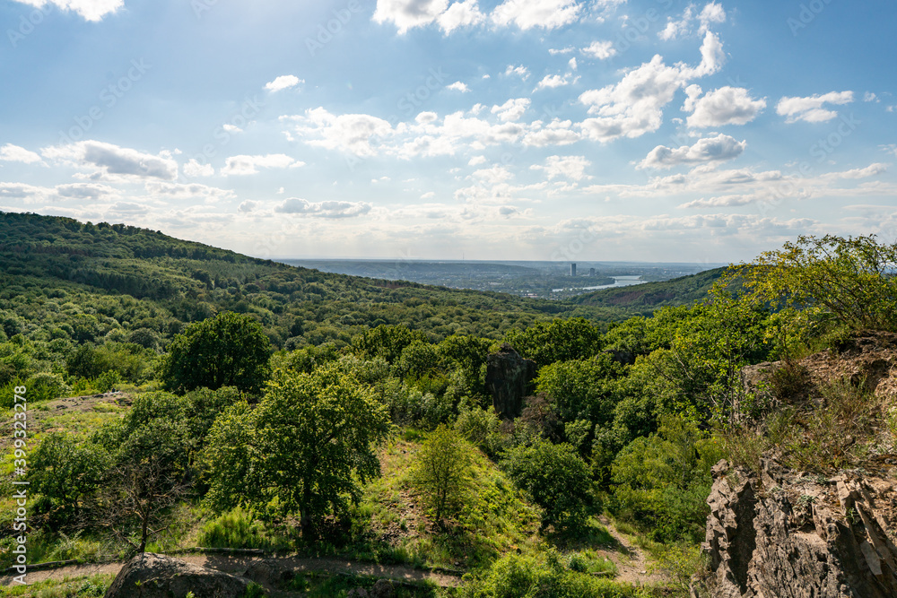 Tableau sur toile View from the top of the rock face of the Stenzelberg over Bonn and the rhine valley