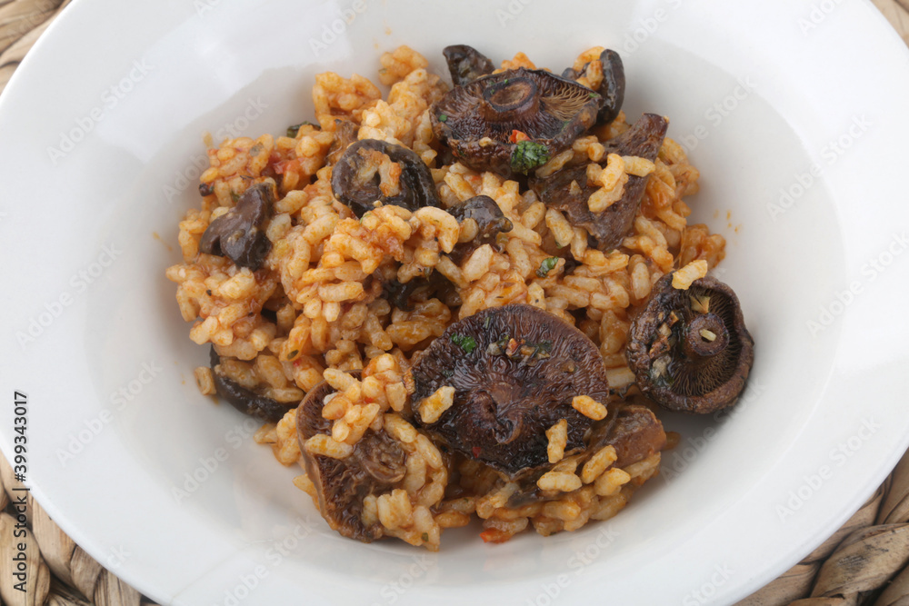 mediterranean rice with mushrooms and crayfish mediterranean rice with mushrooms and crayfish