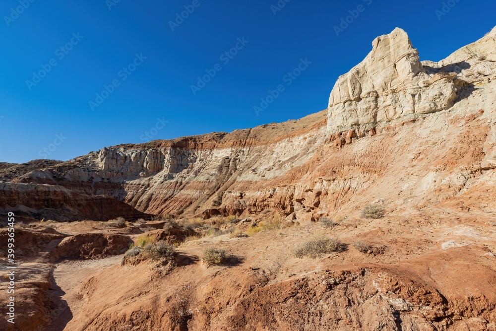 Fototapeta premium Beautiful landscape around Toadstool Hoodoos