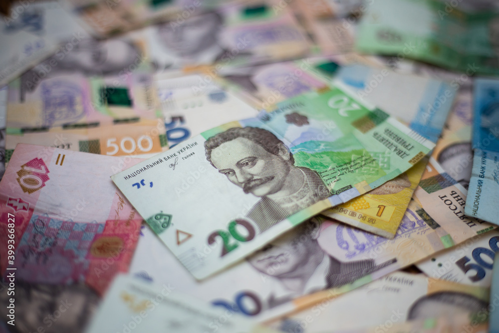 Obraz premium Kyiv, Ukraine 12.04.2020: Banknote of the Ukrainian national currency hryvnia. Cash of the National Bank of Ukraine.