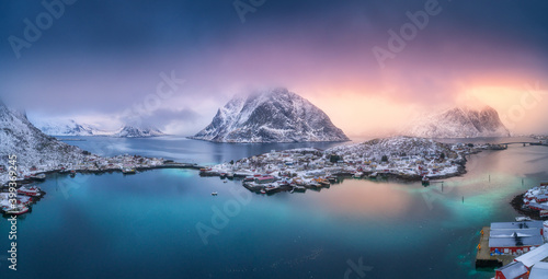 Aerial view of blue sea, sn...