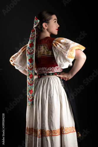 Valokuvatapetti Young beautiful slovak woman in traditional dress