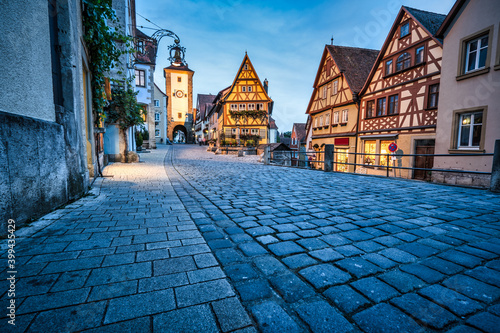 Vászonkép Classic view of picturesque Plonlein (Little Square) in Rothenburg ob der Tauber