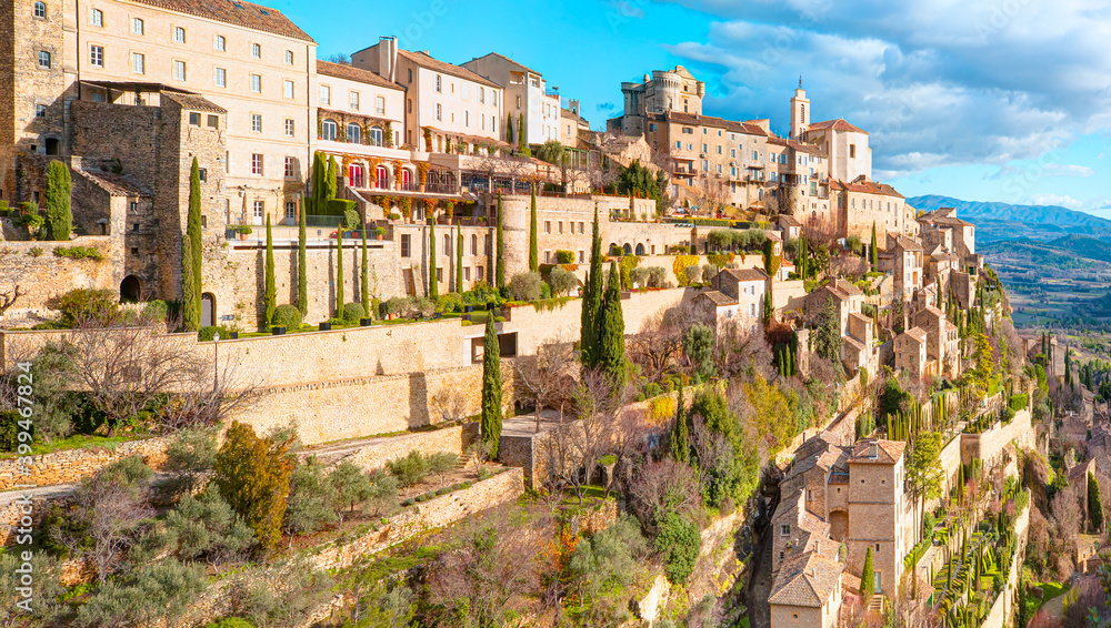 Naklejka premium Beautiful medieval town Gordes - Provence, France