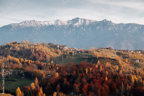 Wonderful autumn alpine lan...