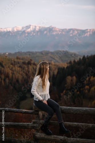 Beautiful blonde woman rela...