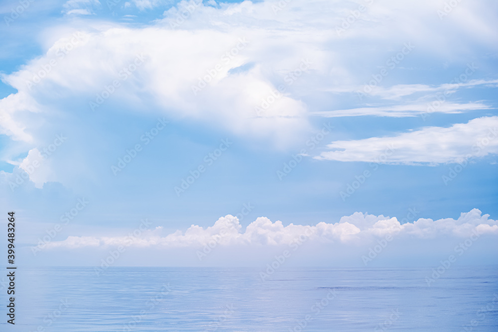 Obraz premium sea and blue sky