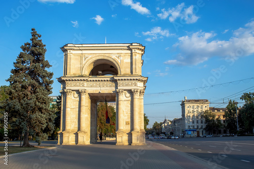 Canvas Print The Triumphal arch in Chisinau, Moldova