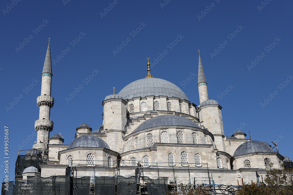 Eminonu Yeni Mosque in Istanbul, Turkey