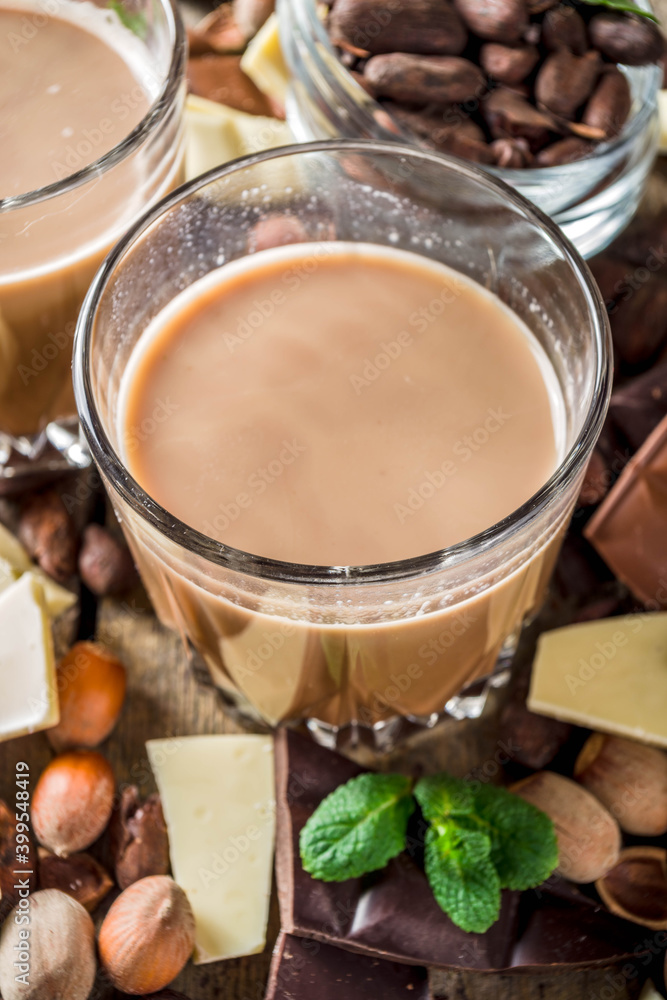 Sweet chocolate liqueur Sweet chocolate liqueur