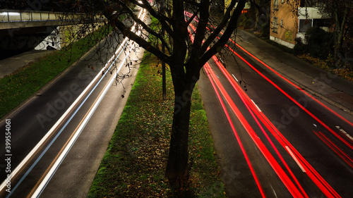 Verkehr bei Nacht