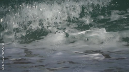 Wallpaper Mural waves on the beach Torontodigital.ca