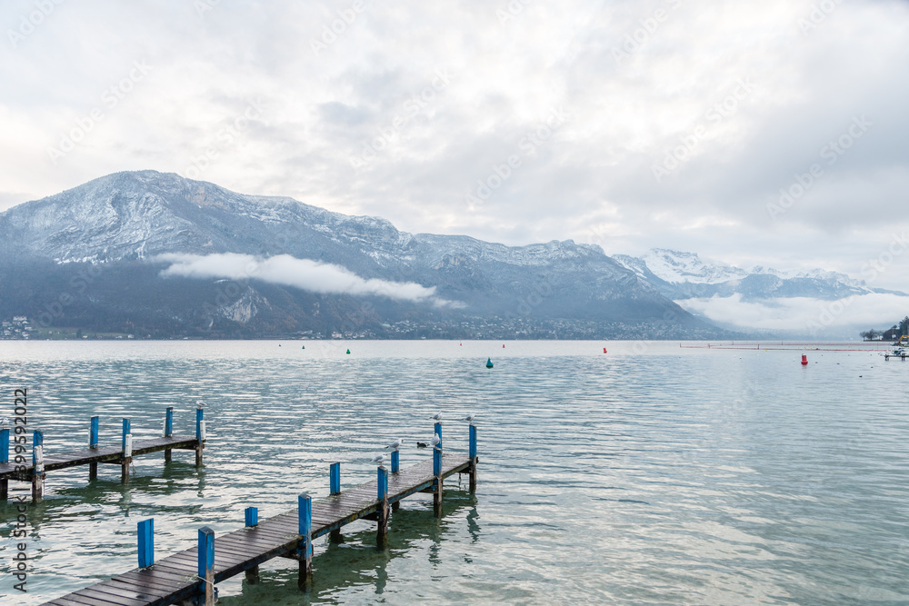Lac d'Annecy en hiver