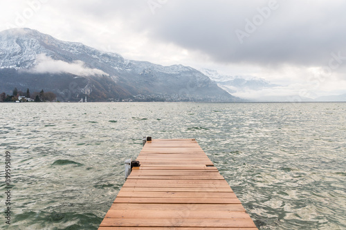 Lac d'Annecy en hiver
