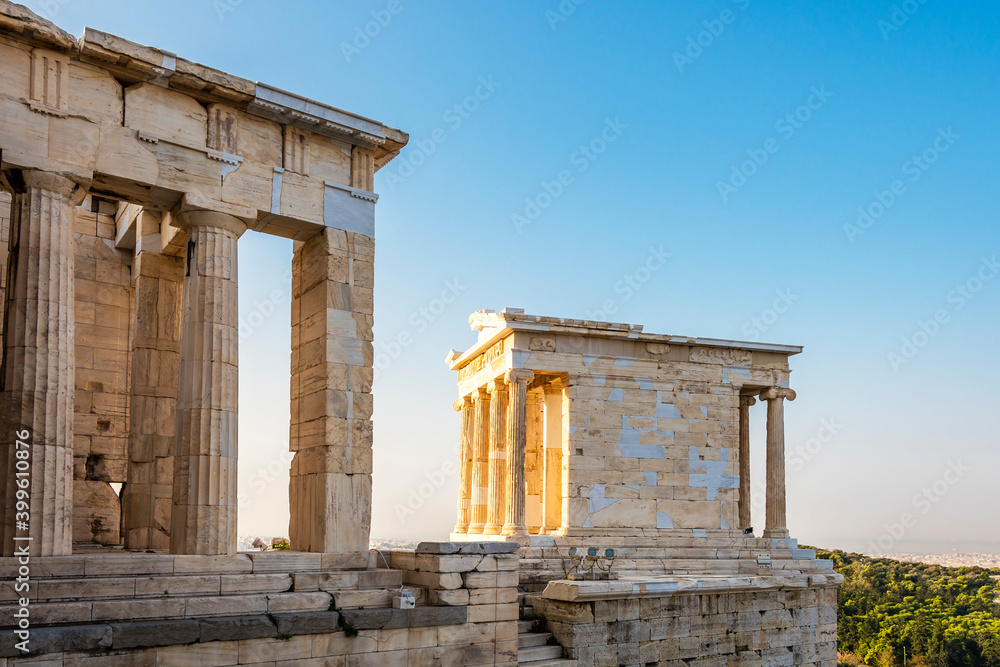 Obraz premium Athena Nike Temple on Acropolis Hill of Athens