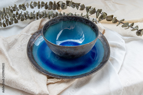 Photos Set of Ceramic bowl with Dried flowers on Calico