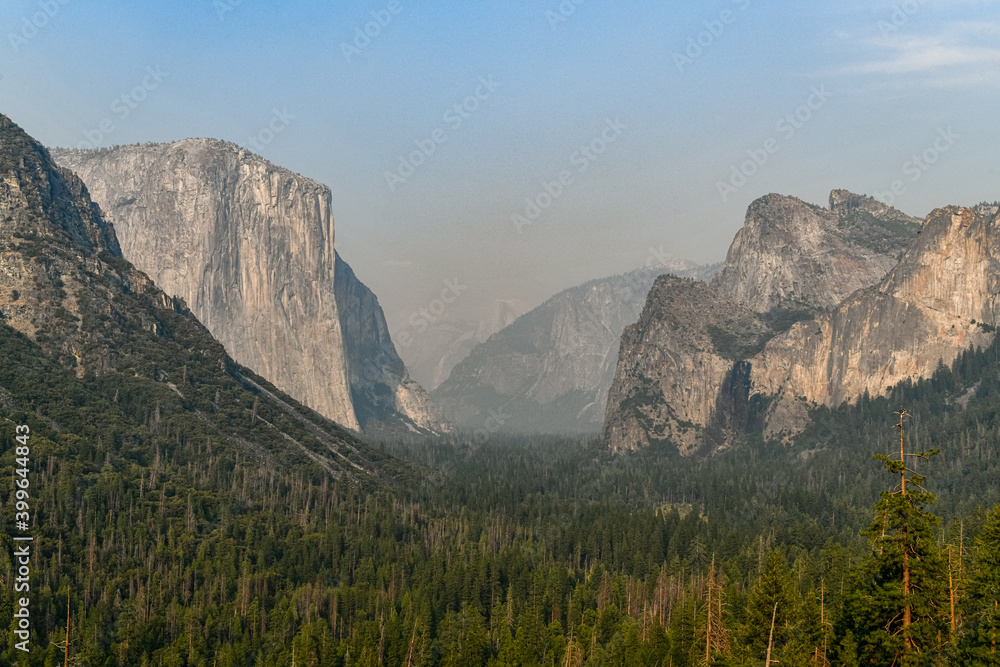 Tunnel View - Yosemite