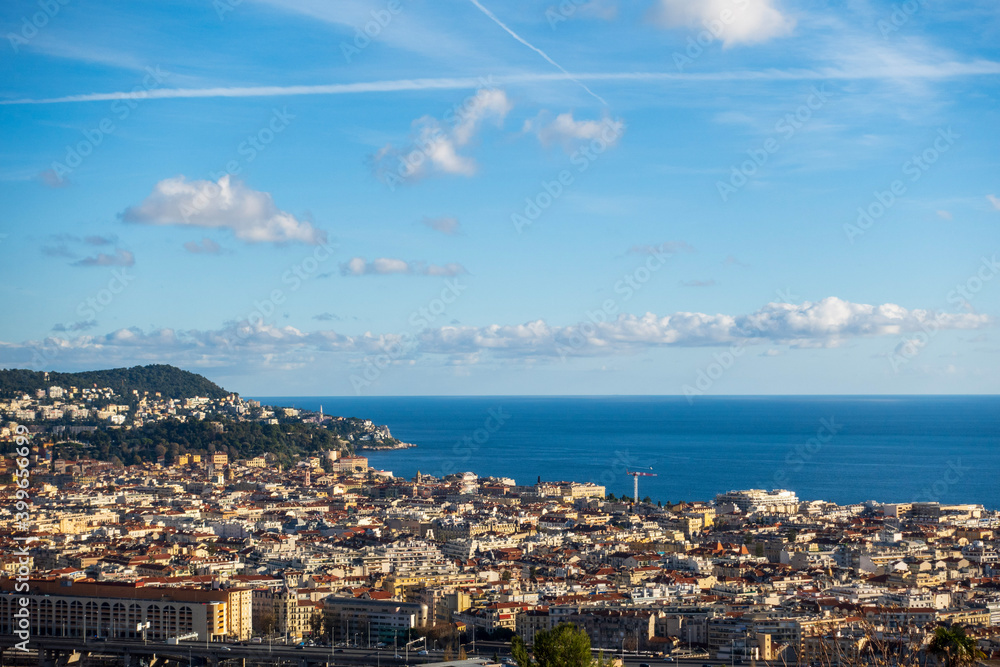 Vue sur Nice et la Méditerranée 