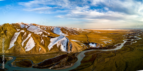 Tourist Attractions in Dushan Highway, Snow Mountain, Xinjiang, China photo