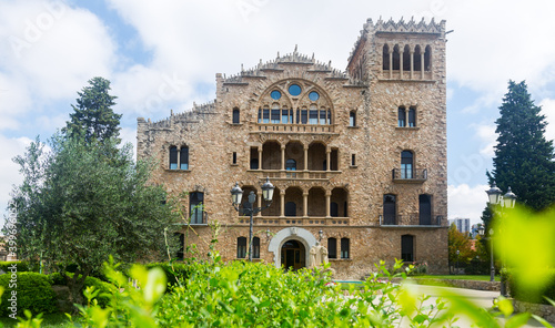 Photography Asilo del Santo Cristo, monumental architectural monument in Igualada, province
