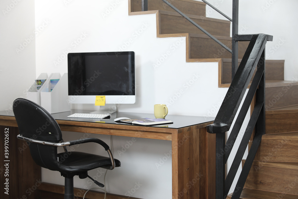Background image of empty home office space in the house and blur focus. concept of work for home and social distancing Background image of empty home office space in the house and blur focus. concept of work for home and social distancing
