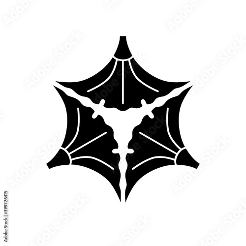 銀杏紋・頭合せ三つ銀杏（かしらあわせみついちょう）