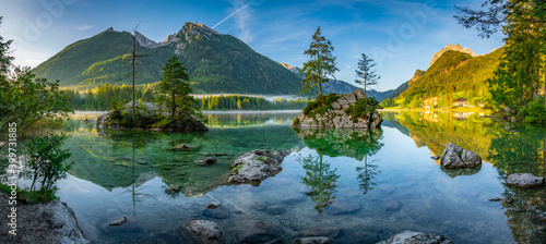 Fototapeta Naklejka Na Ścianę i Meble -  Hintersee lake in Bavarian Alps on the Austrian border, Germany, Europe