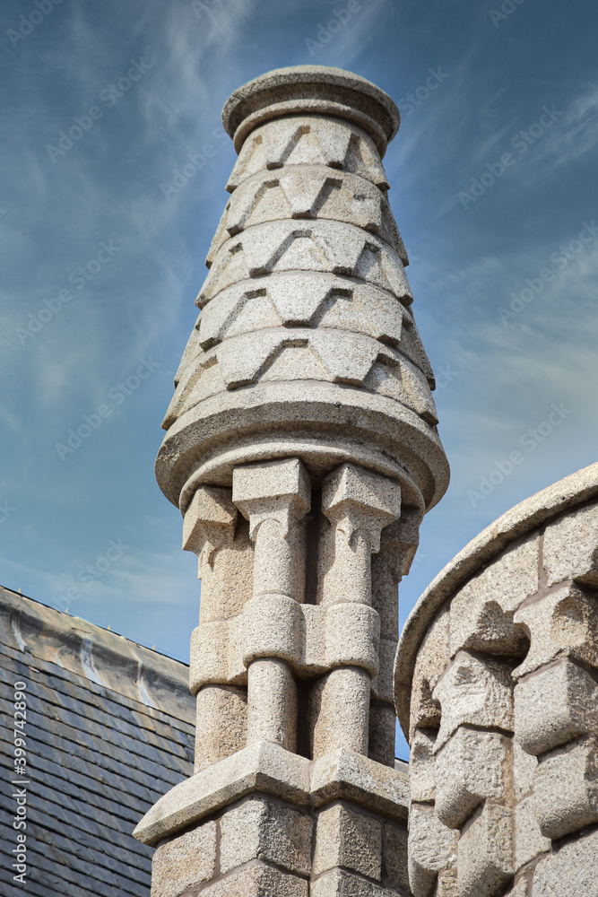 Detalle arquitectura tejado del palacio episcopal de Astorga