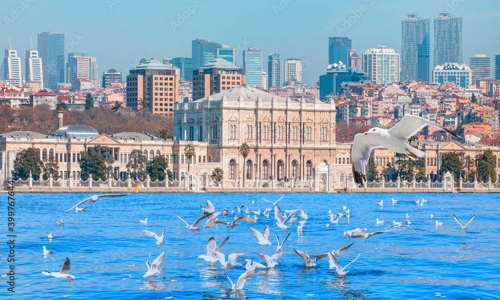 Αυτοκόλλητο Dolmabahce Palace (Dolmabahce Sarayi) seen from the Bosphorus - Dolmabahce palac